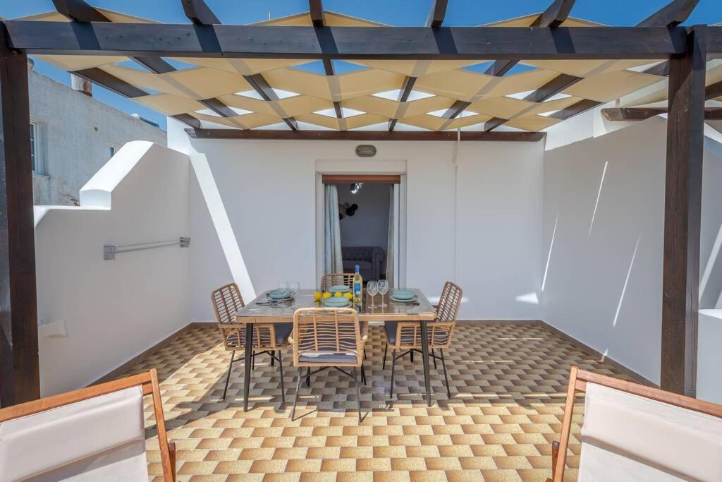 Brizet Apartments Sea View Pollonia Exteriér fotografie